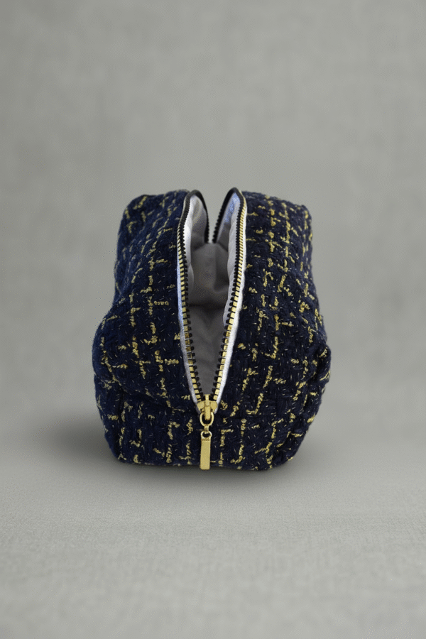 Dark blue kosmetinė
