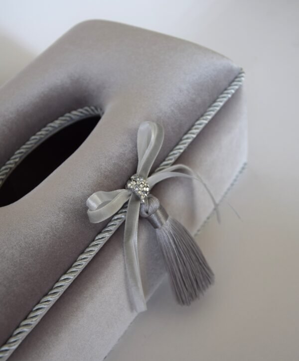 DSC_0549 Pilka servetėlių dėžutė