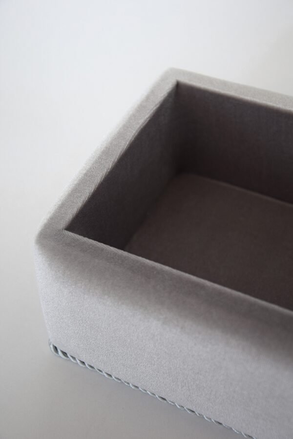 DSC_0551 Pilka servetėlių dėžutė