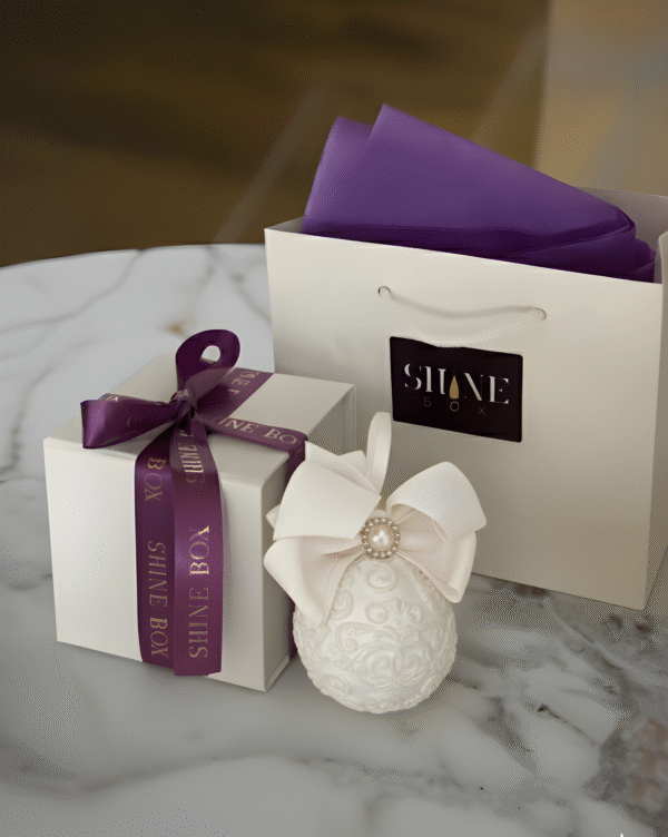 White Eglutės žaisliukas dėžutėje