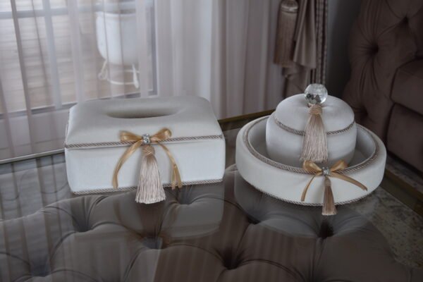 3 dalių baltas rinkinys