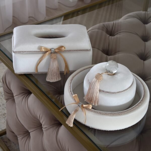 3 dalių baltas rinkinys